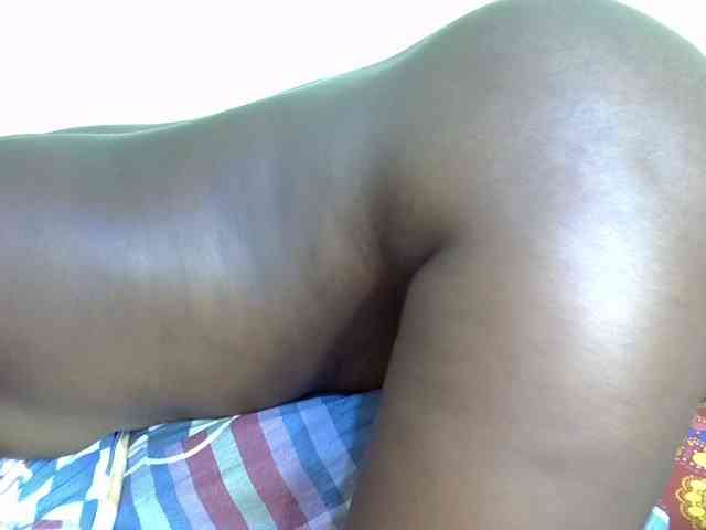 Curvy-goddessa webcam