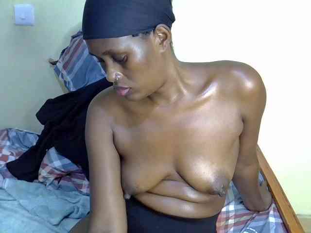 Curvy-goddessa webcam