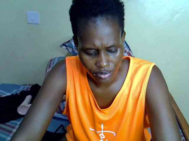 Curvy-goddessa webcam