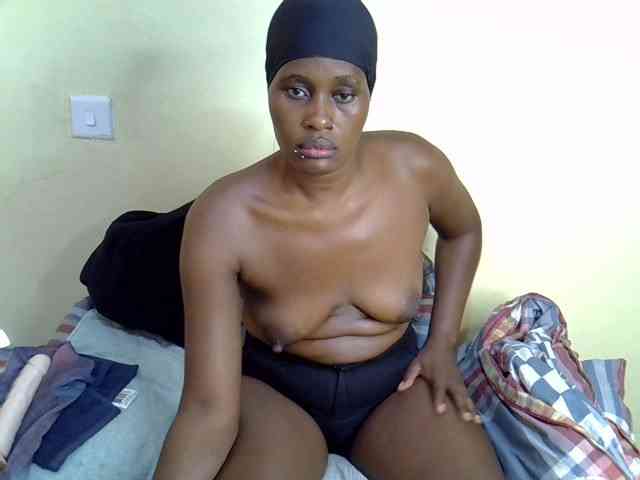 Curvy-goddessa webcam