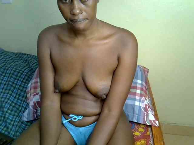 Curvy-goddessa webcam