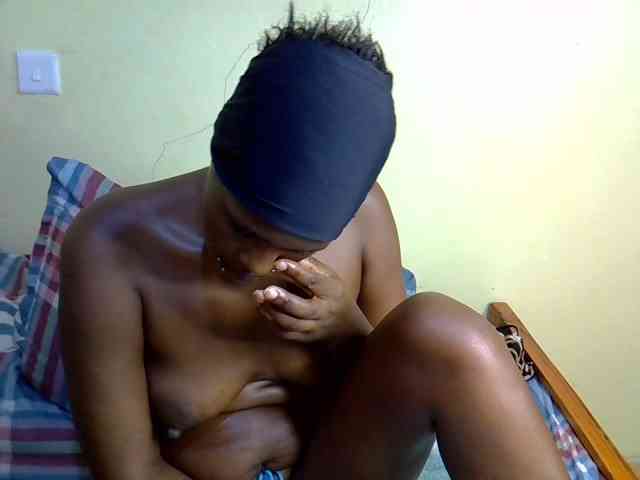 Curvy-goddessa webcam