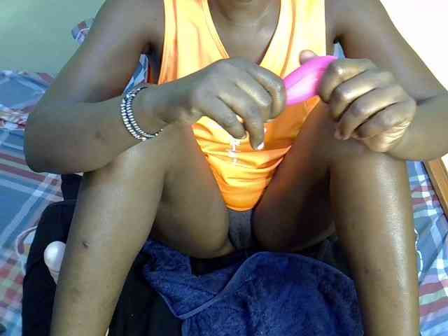 Curvy-goddessa webcam