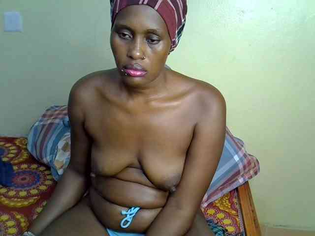 Curvy-goddessa webcam