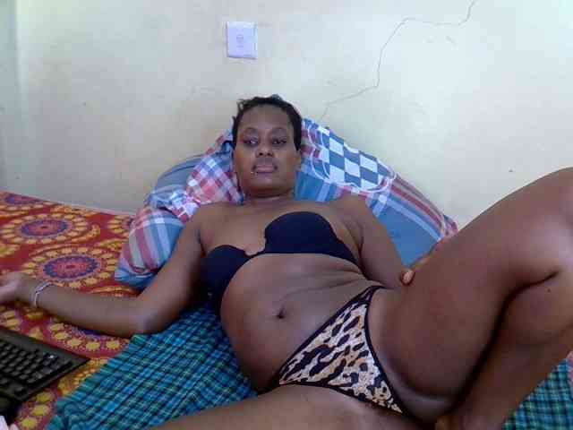 Curvy-goddessa webcam