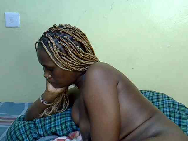 Curvy-goddessa webcam