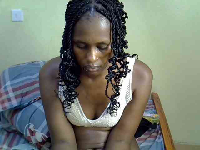 Curvy-goddessa webcam