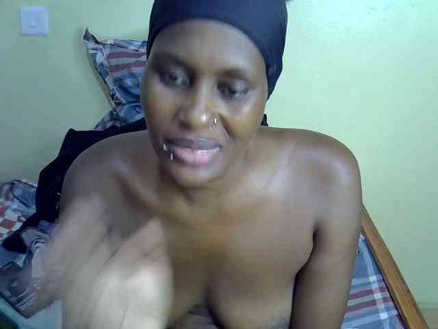 Curvy-goddessa webcam