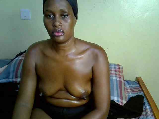 Curvy-goddessa webcam