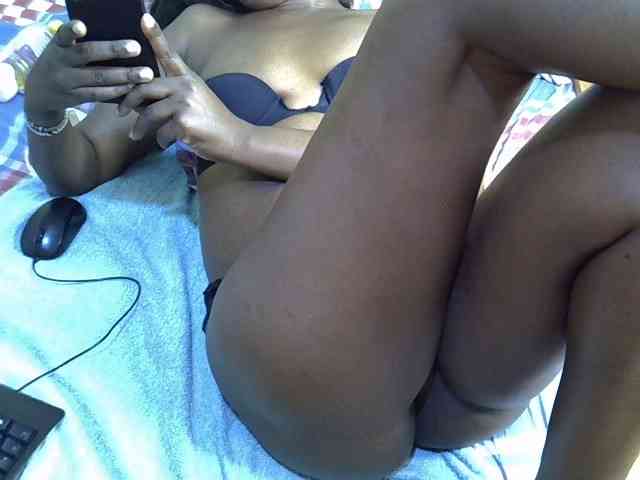 Curvy-goddessa webcam