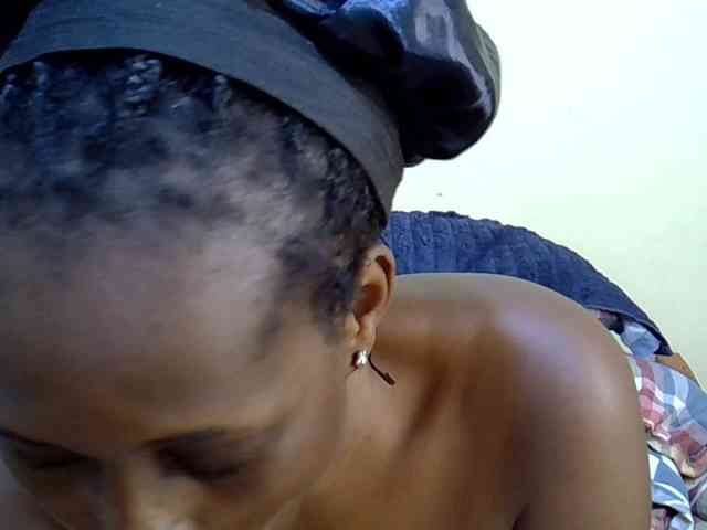 Curvy-goddessa webcam