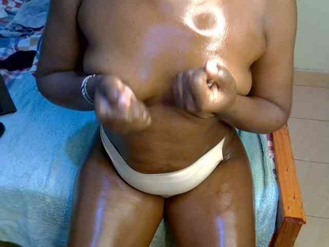 Curvy-goddessa webcam