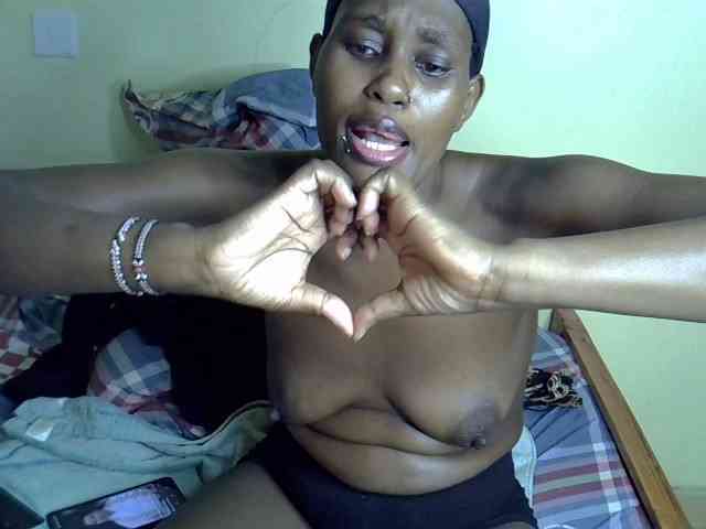 Curvy-goddessa webcam