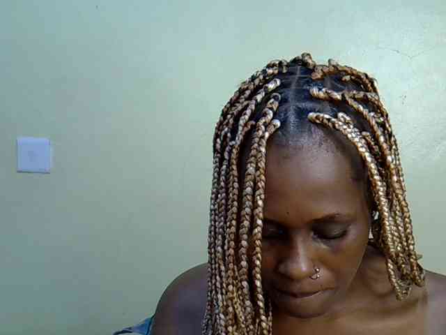 Curvy-goddessa Curvy-goddessa