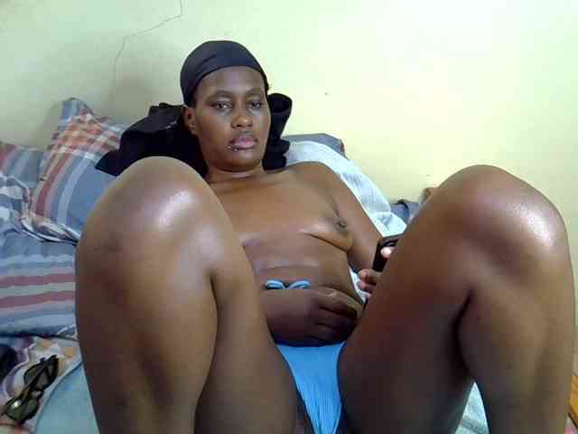 Curvy-goddessa webcam