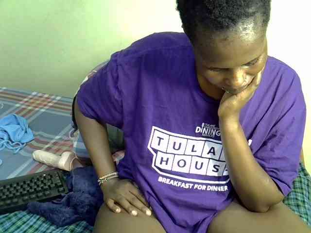 Curvy-goddessa webcam