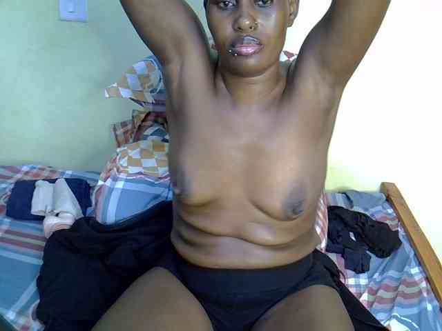 Curvy-goddessa webcam