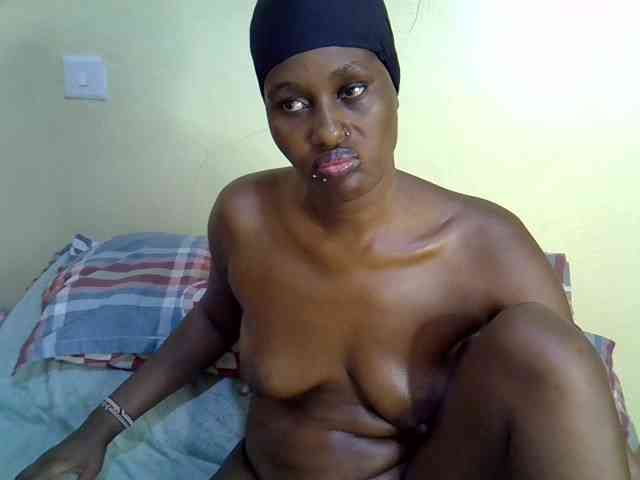 Curvy-goddessa webcam