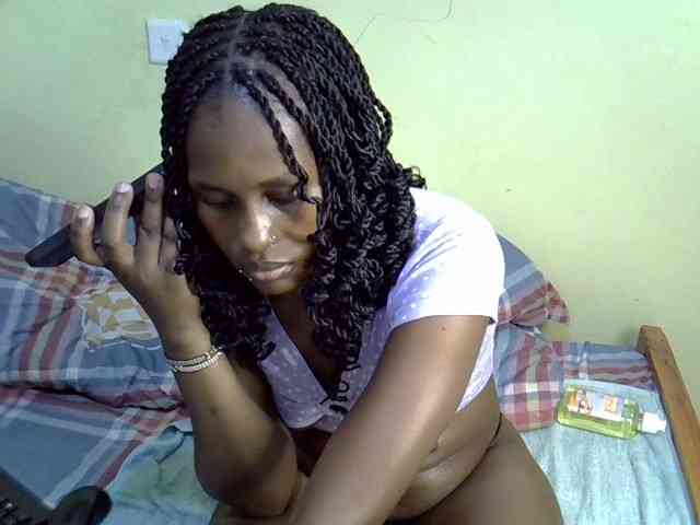 Curvy-goddessa Curvy-goddessa