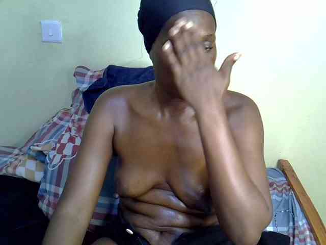 Curvy-goddessa webcam