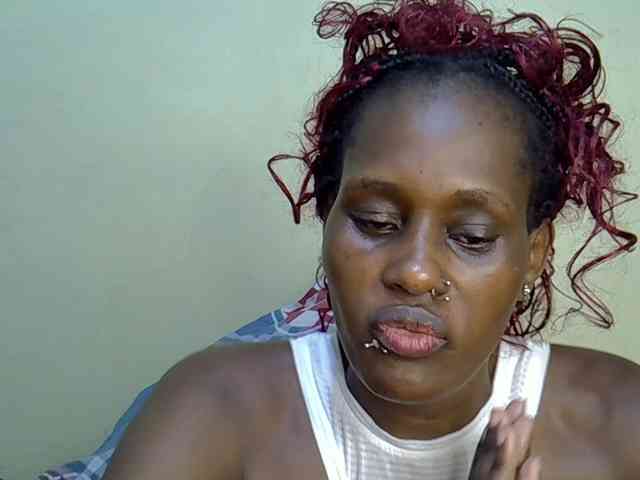 Curvy-goddessa webcam