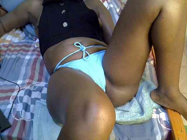 Curvy-goddessa webcam