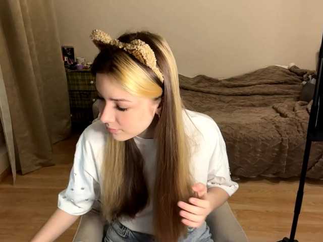 EvangelinaConney's BongaCams show and profile