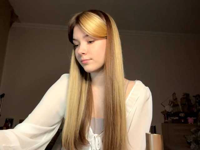 EvangelinaConney's BongaCams show and profile