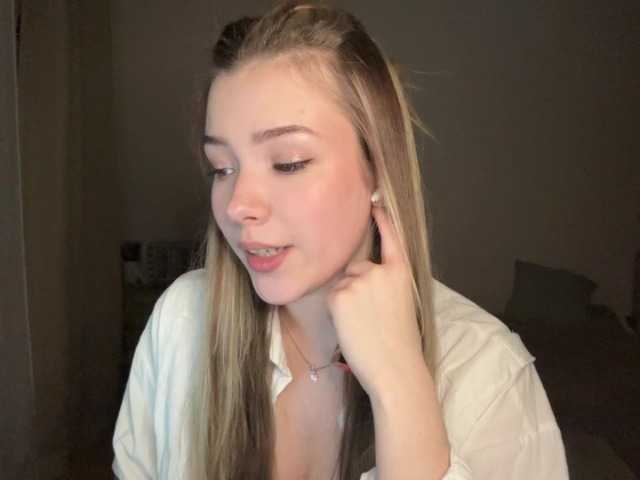 EvangelinaConney's BongaCams show and profile