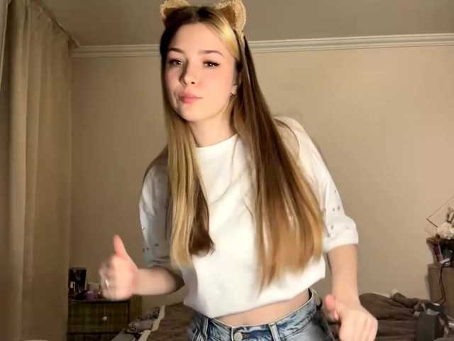 EvangelinaConney's BongaCams show and profile