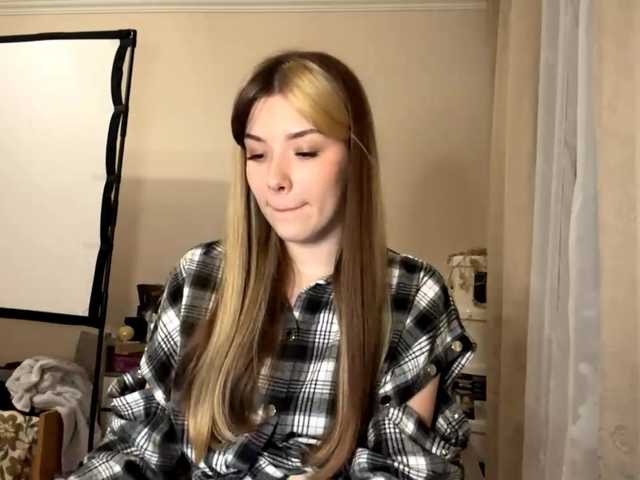 EvangelinaConney's BongaCams show and profile