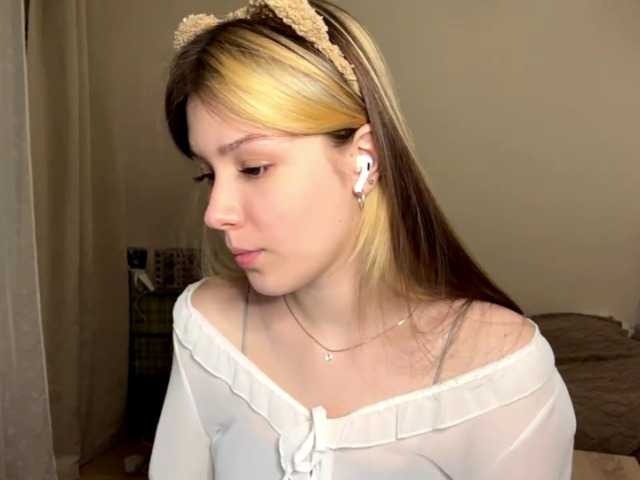 EvangelinaConney's BongaCams show and profile
