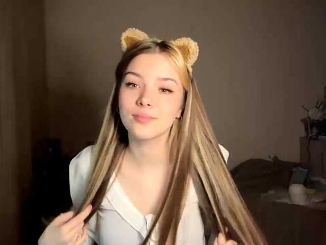 EvangelinaConney's BongaCams show and profile