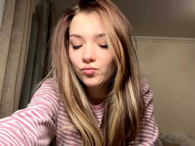 EvangelinaConney's BongaCams show and profile