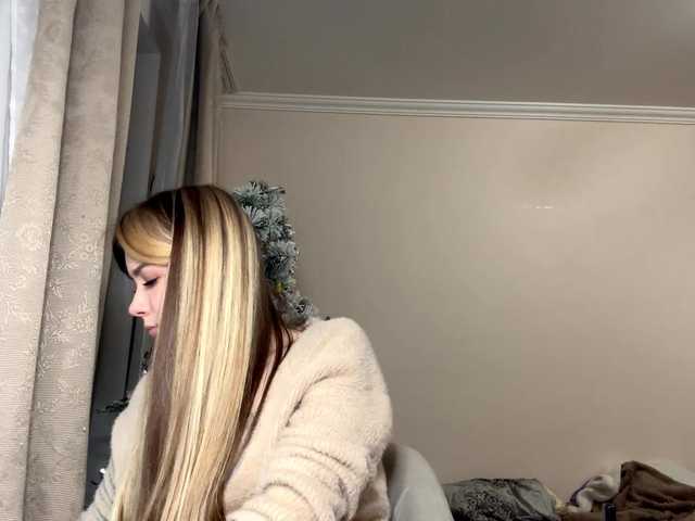 EvangelinaConney's BongaCams show and profile