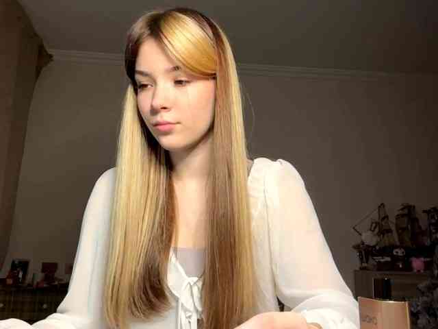 EvangelinaConney webcam