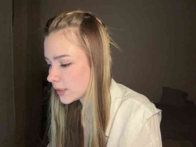 EvangelinaConney webcam