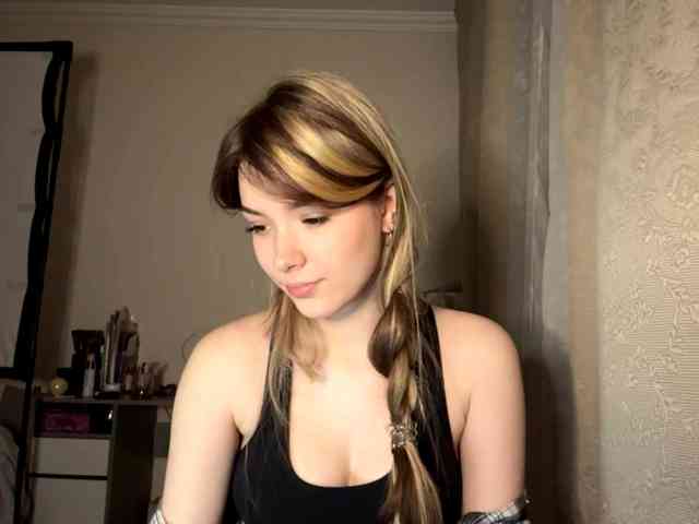 EvangelinaConney webcam