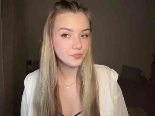 EvangelinaConney webcam