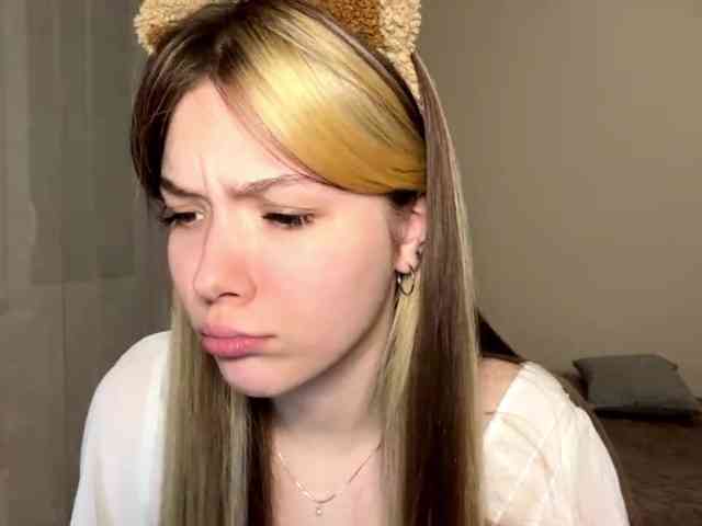 EvangelinaConney webcam