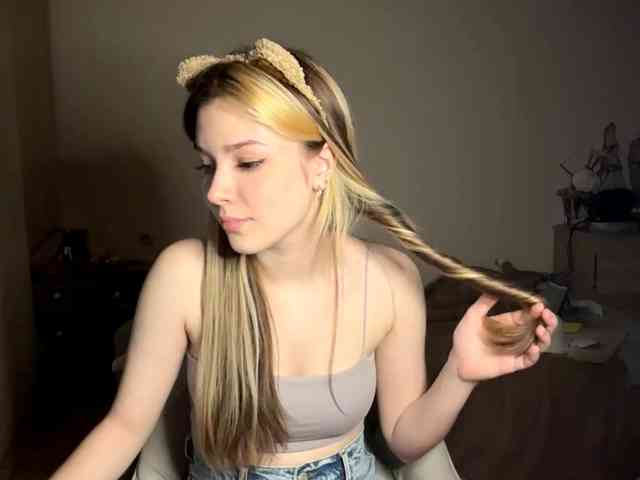 EvangelinaConney webcam