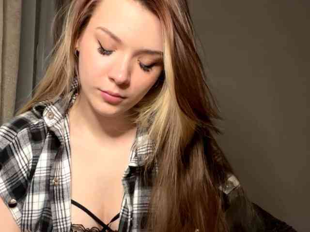 EvangelinaConney webcam