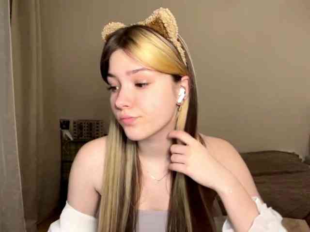 EvangelinaConney webcam