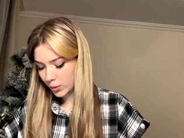 EvangelinaConney webcam