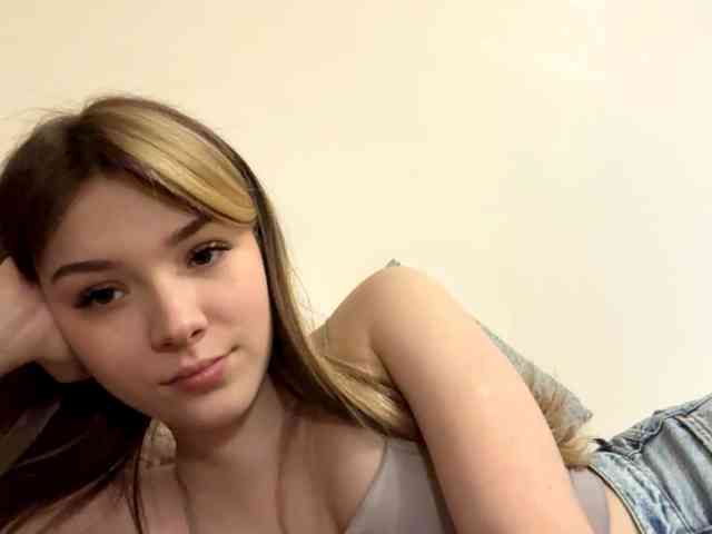 EvangelinaConney webcam