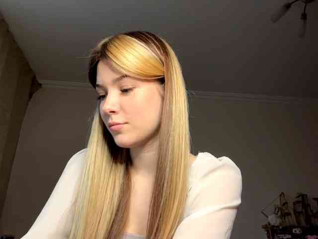 EvangelinaConney webcam