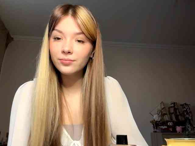 EvangelinaConney webcam