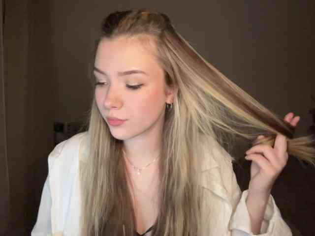 EvangelinaConney webcam