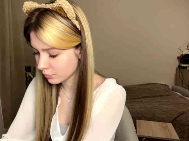 EvangelinaConney webcam