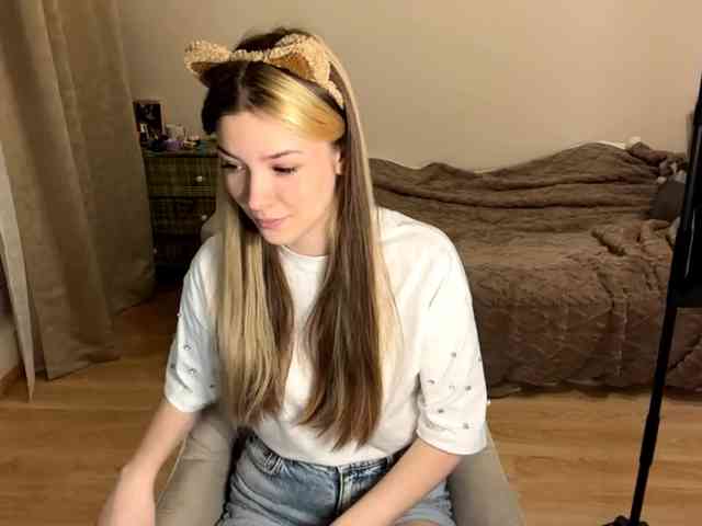 EvangelinaConney webcam